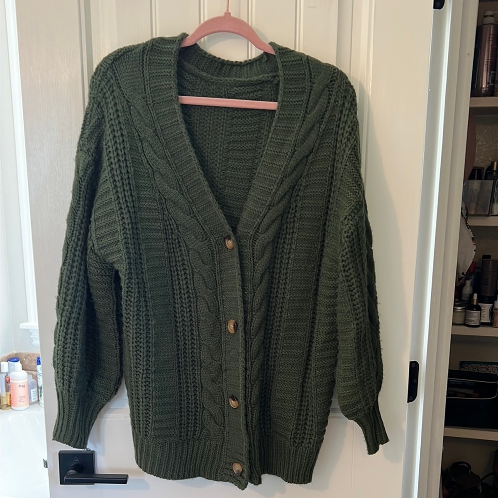 SHEIN Green Cardigan Sweater with V-Neck and Full Sleeves